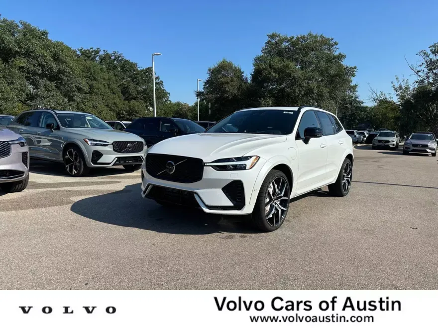 2026 Volvo XC60 Hybrid T8 Polestar photo 1