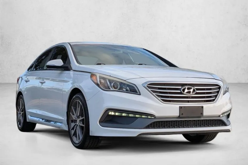 2017 Hyundai Sonata Sport photo 1