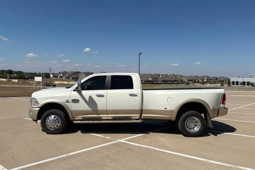 2016 Ram 3500 Laramie Longhorn photo 1