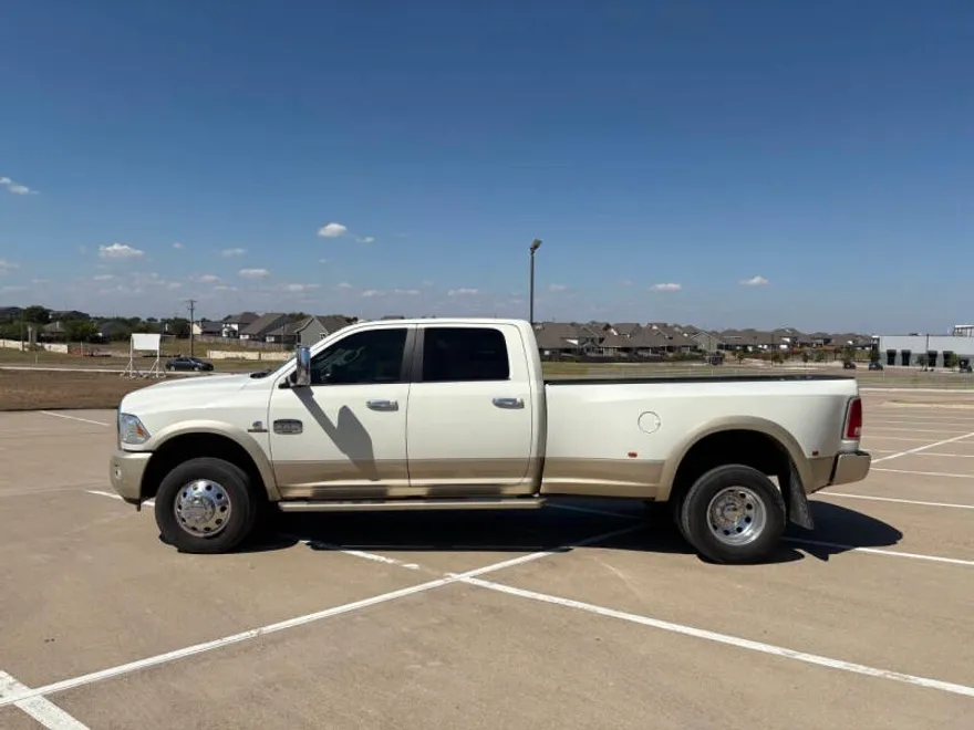 2016 Ram 3500 Laramie Longhorn photo 1