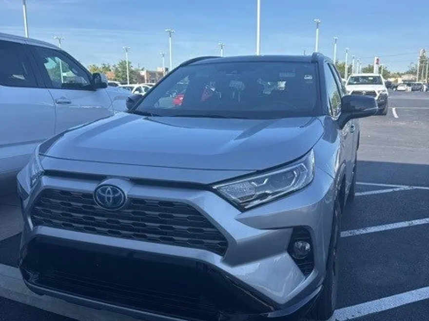 2021 Toyota RAV4 Hybrid XSE photo 1