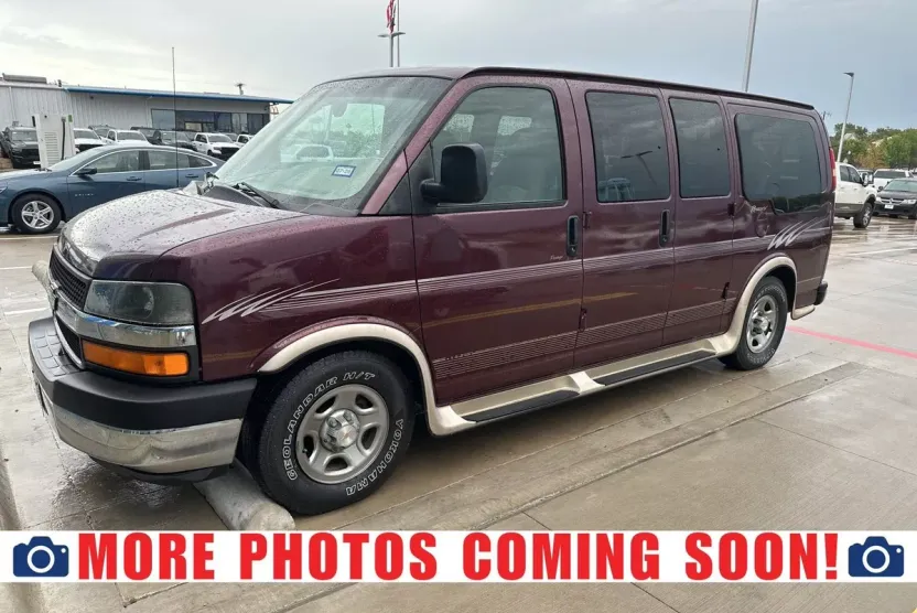 2003 Chevrolet Express Cargo 1500 photo 1