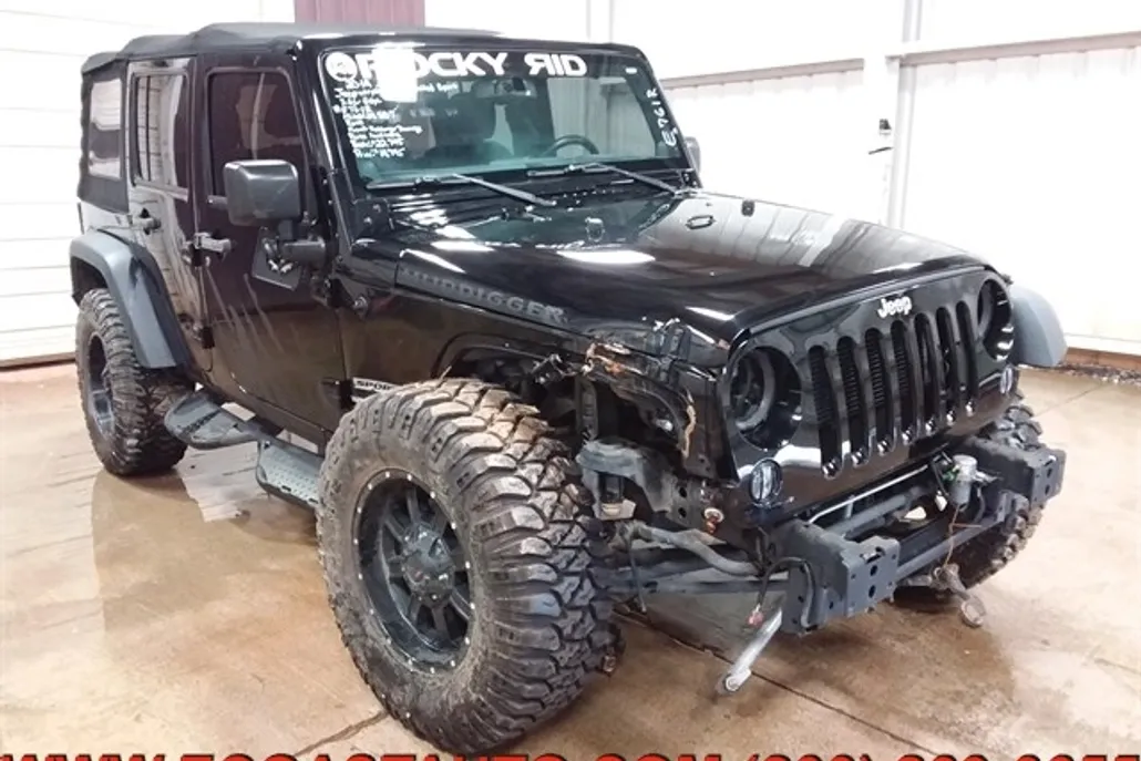 2014 Jeep Wrangler Unlimited Sport photo 1