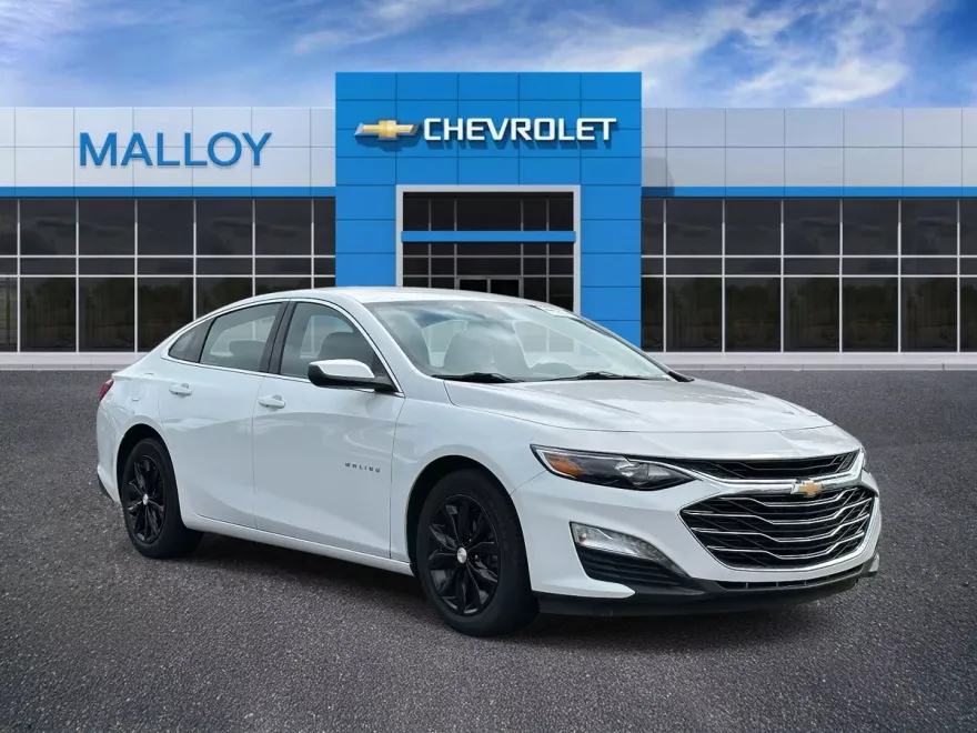 2024 Chevrolet Malibu 1LT photo 1