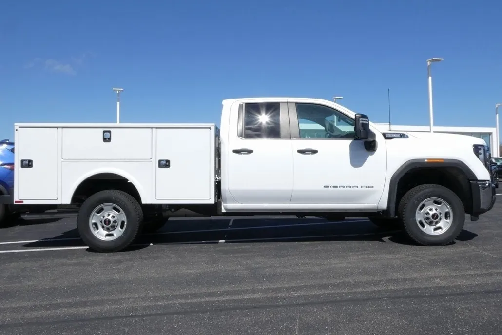 2024 Gmc Sierra 2500 HD Pro photo 1
