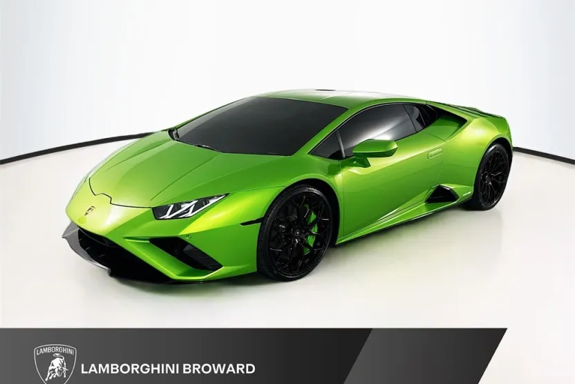 2023 Lamborghini Huracan Evo Coupe photo 1