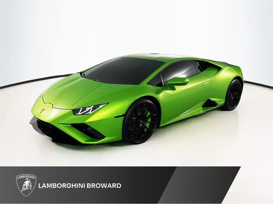 2023 Lamborghini Huracan Evo Coupe photo 1