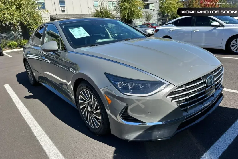 2020 Hyundai Sonata Hybrid Limited photo 1