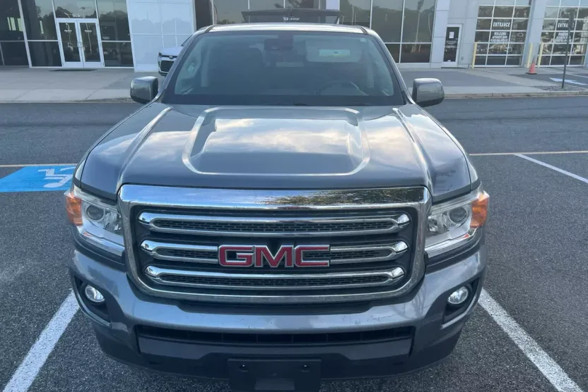 2020 Gmc Canyon SLE photo 1
