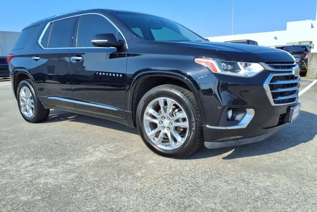 2020 Chevrolet Traverse High Country photo 1