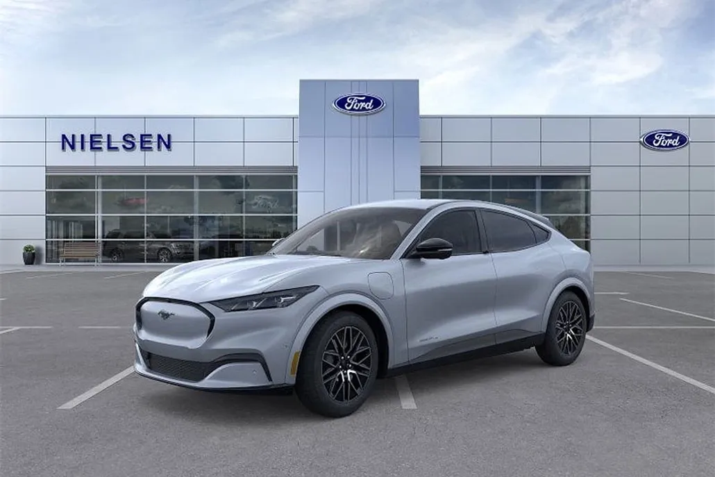 2025 Ford Mustang Mach-E Premium photo 1