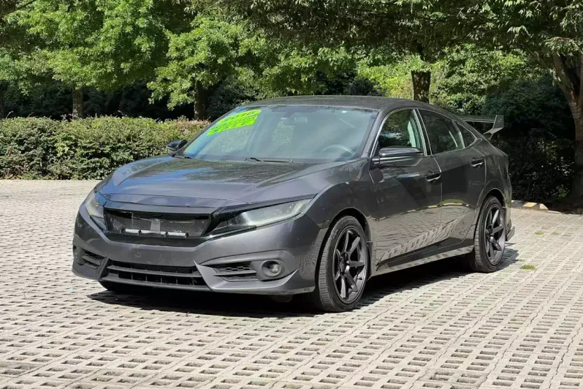 2016 Honda Civic LX photo 1