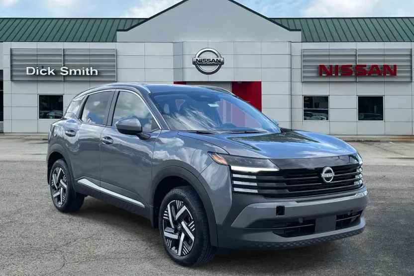 2025 Nissan Kicks SV photo 1