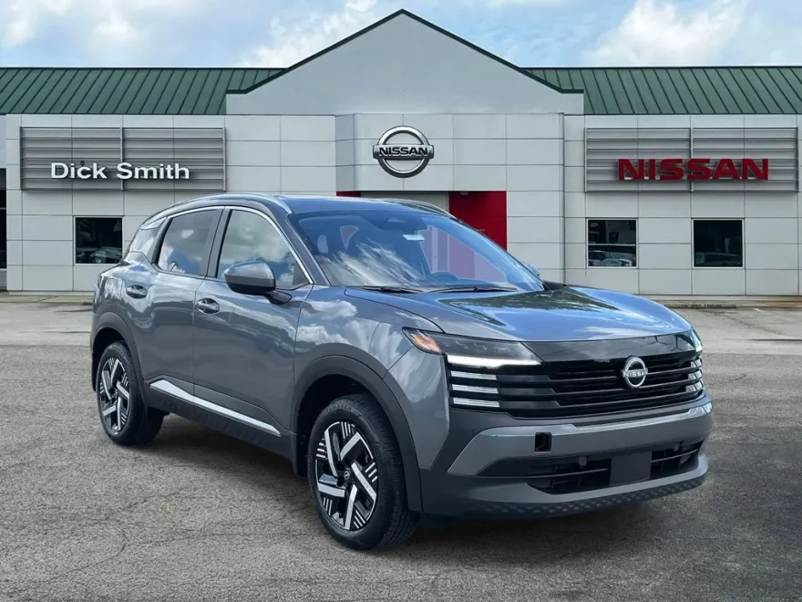 2025 Nissan Kicks SV photo 1
