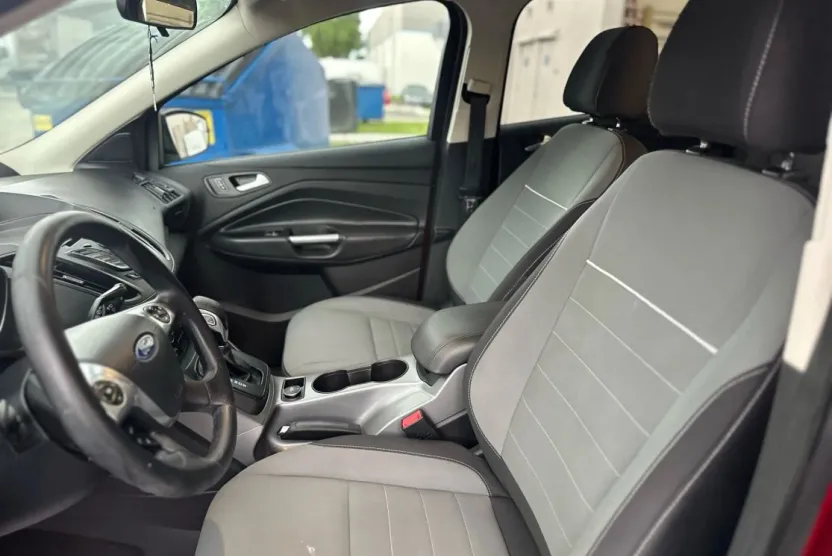 2015 Ford Escape SE photo 1