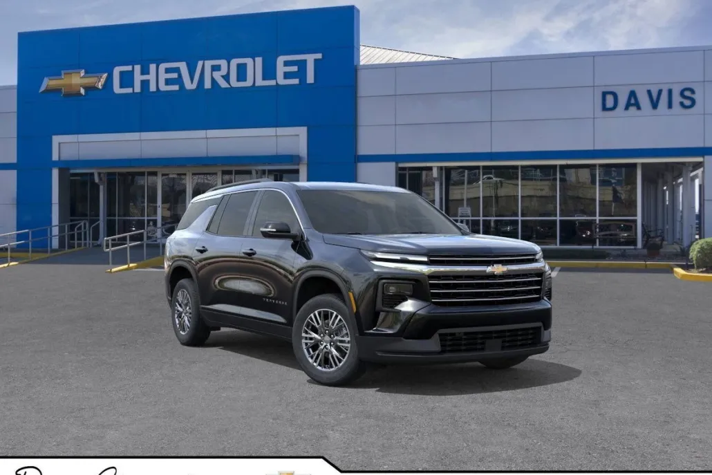 2026 Chevrolet Traverse photo 1