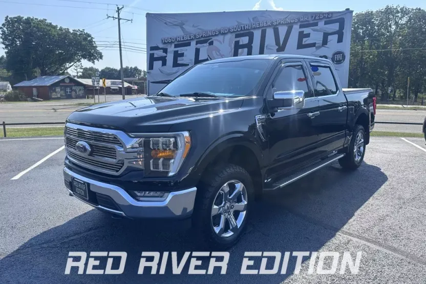 2023 Ford F-150 XLT photo 1