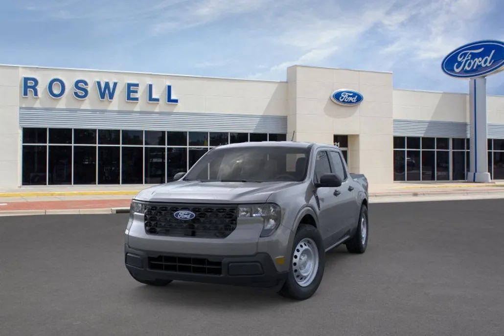 2025 Ford Maverick XL photo 1