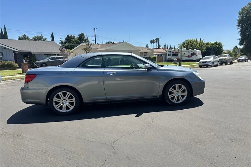 2008 Chrysler Sebring Limited photo 1