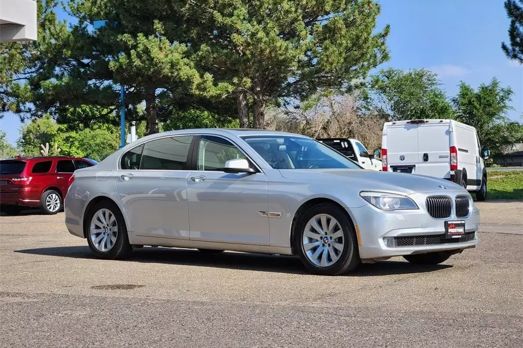 2011 Bmw 750Li 7-Series photo 1
