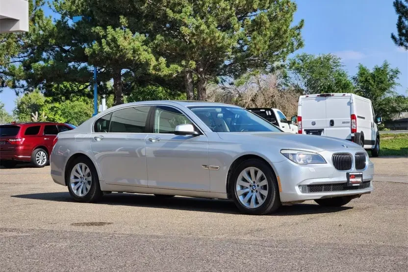 2011 Bmw 750Li 7-Series photo 1