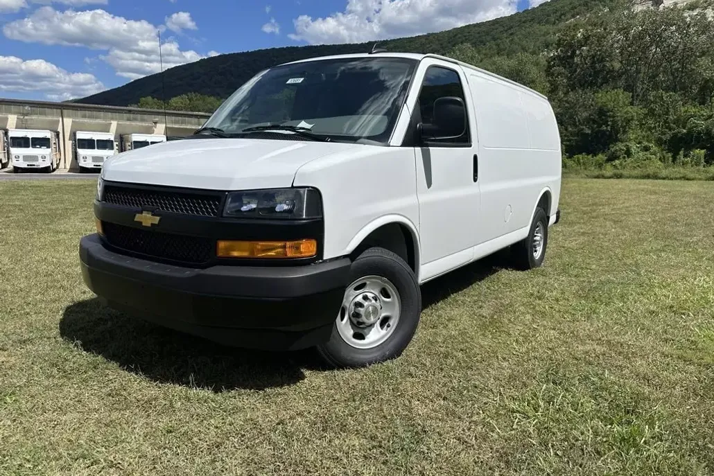 2025 Chevrolet Express Cargo 3500 Van photo 1