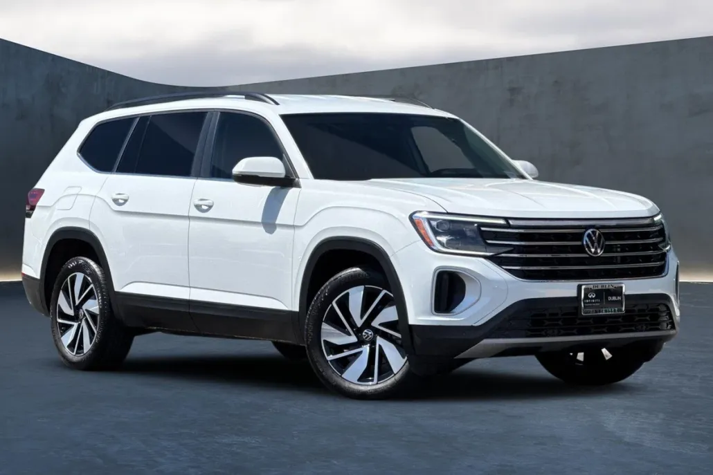 2024 Volkswagen Atlas SE Technology photo 1