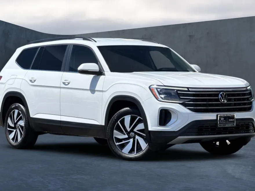 2024 Volkswagen Atlas SE Technology photo 1