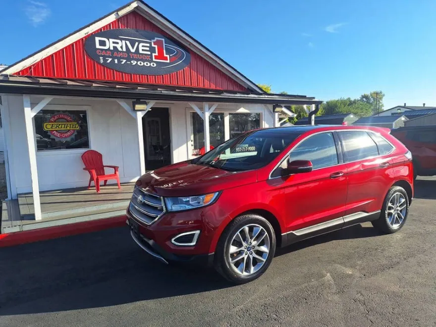 2018 Ford Edge Titanium photo 1