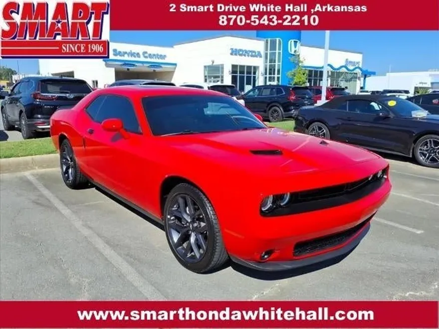 2023 Dodge Challenger SXT photo 1
