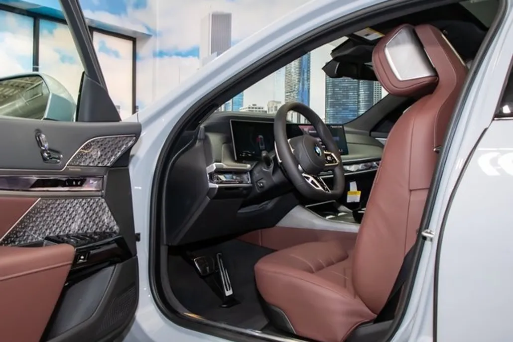 2025 Bmw 760i xDrive photo 1