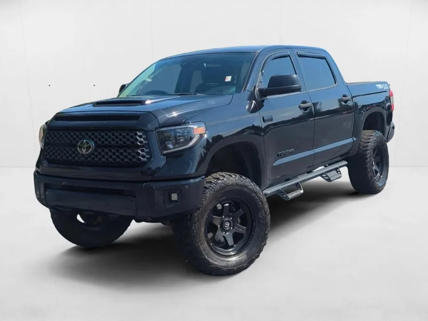 2020 Toyota Tundra SR5 CrewMax photo 1