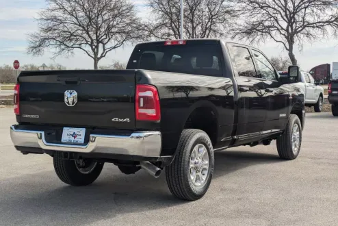 2024 Ram 2500 Big Horn photo 3