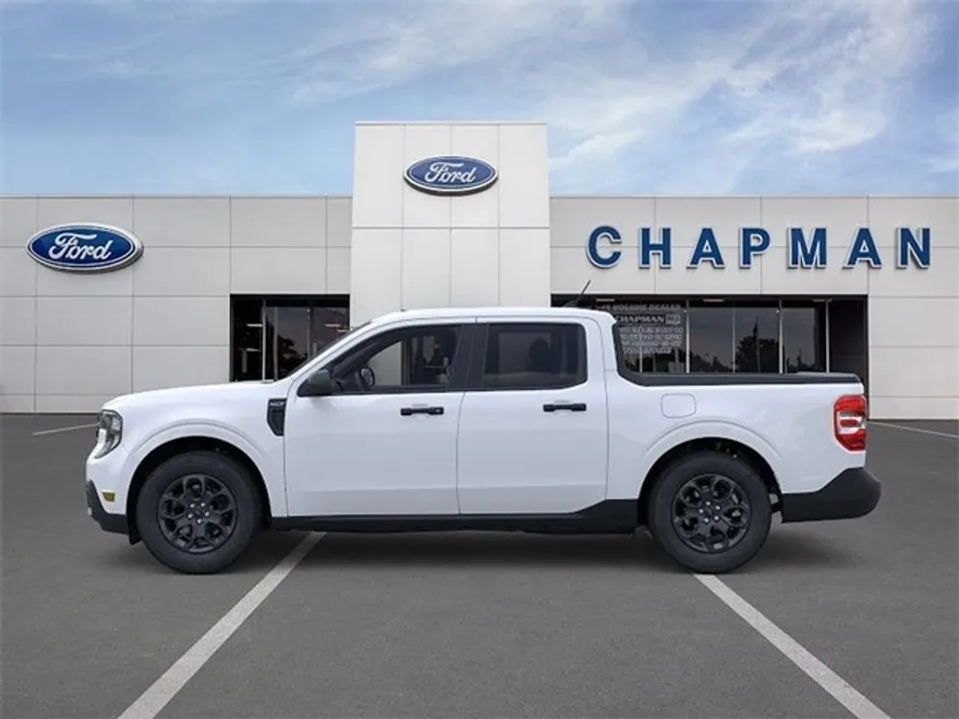 2025 Ford Maverick XLT photo 1