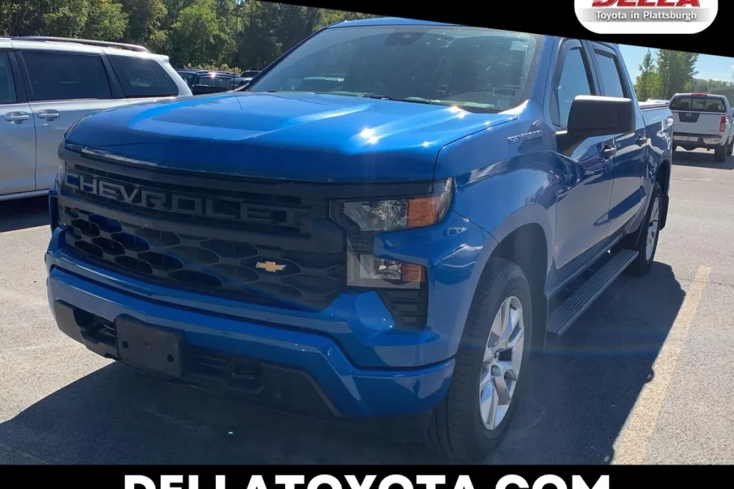 2022 Chevrolet Silverado 1500 Custom photo 1