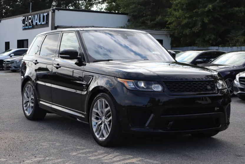 2017 Land Rover Range Rover Sport SVR photo 1