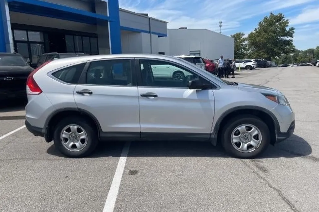 2013 Honda CR-V LX photo 1