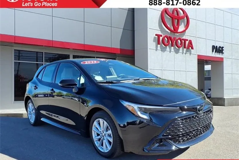 2023 Toyota Corolla SE photo 1