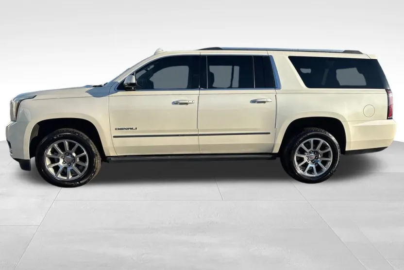 2015 Gmc Yukon XL Denali photo 1