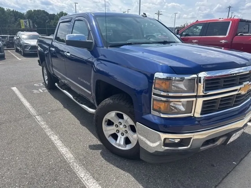2014 Chevrolet Silverado 1500 LT photo 1