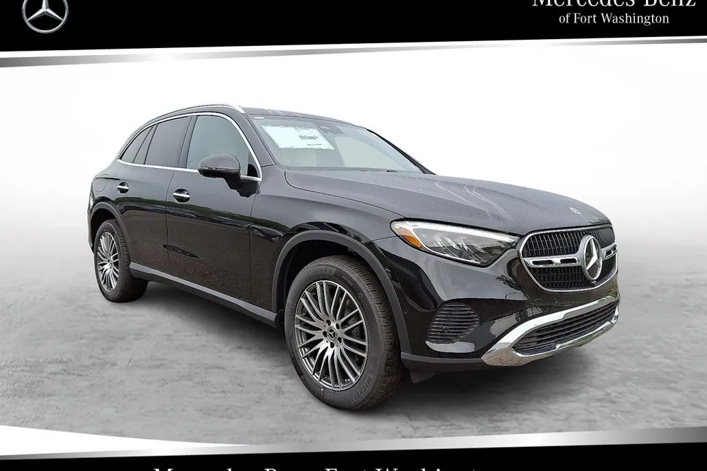 2025 Mercedes Benz GLC 300 4MATIC photo 1