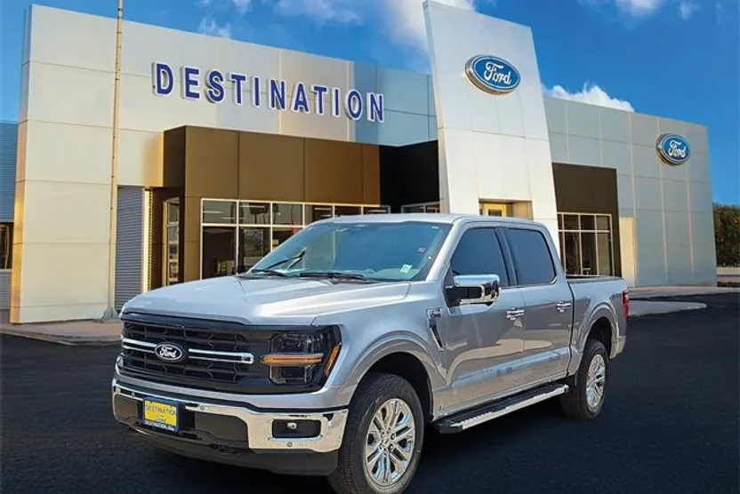 2025 Ford F-150 XLT photo 1