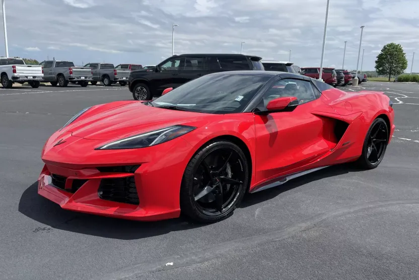 2025 Chevrolet Corvette E-Ray 3LZ photo 1