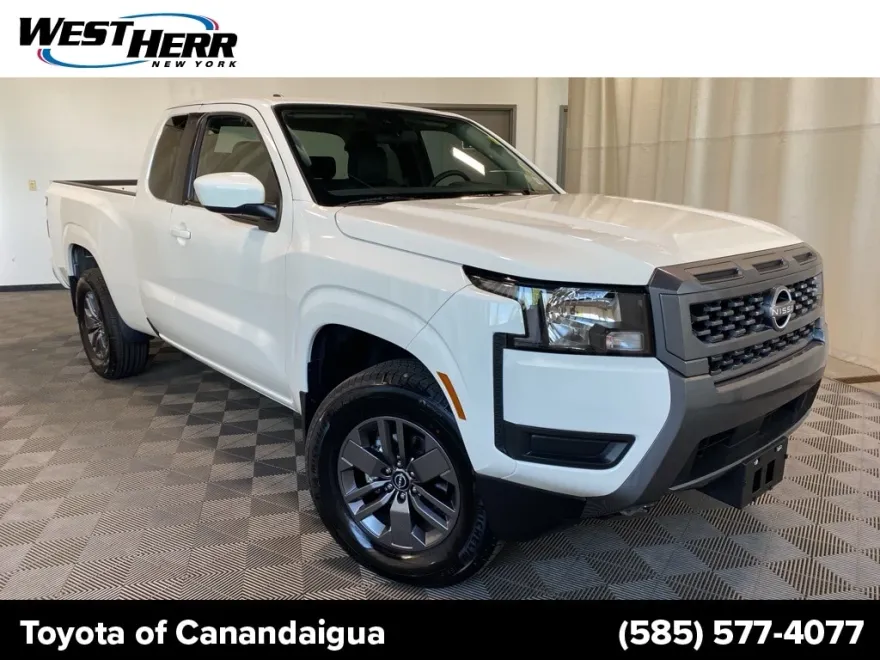 2025 Nissan Frontier SV photo 1