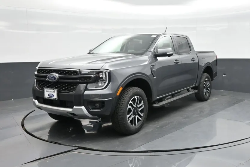 2025 Ford Ranger Lariat photo 1