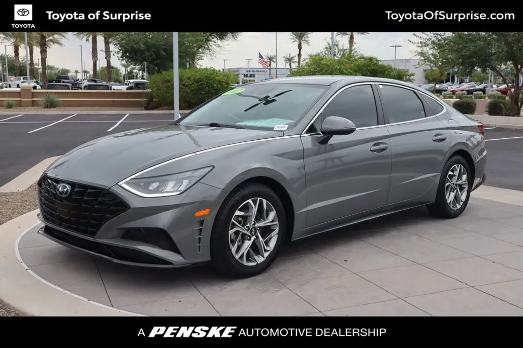 2022 Hyundai Sonata SEL photo 1
