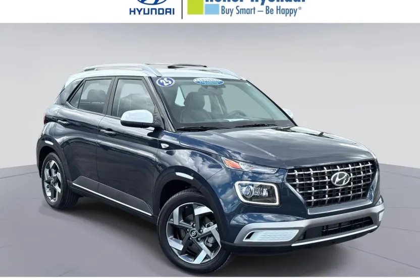 2025 Hyundai Venue Limited photo 1