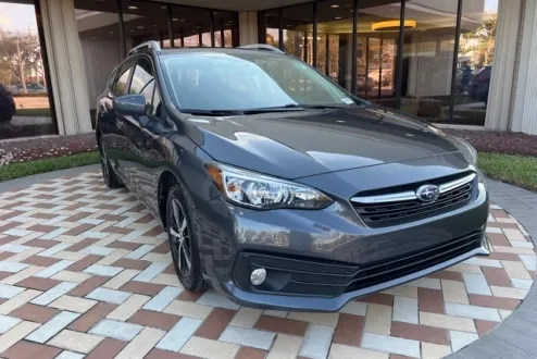 2020 Subaru Impreza Premium photo 2