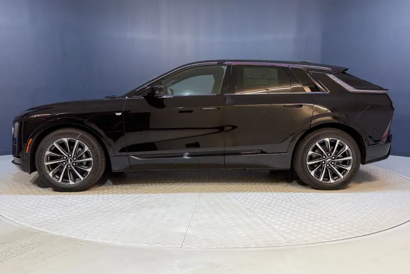 2026 Cadillac Lyriq Sport photo 1
