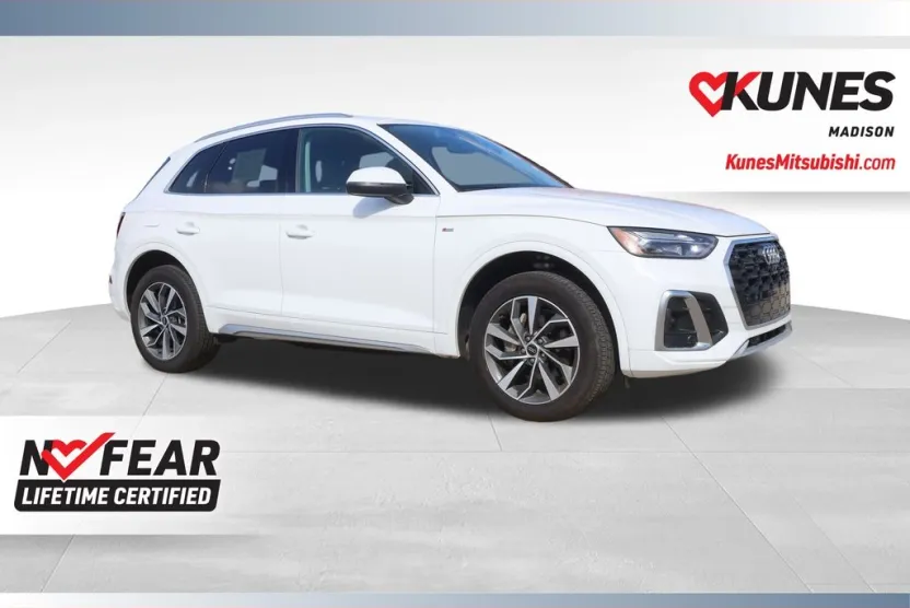 2024 Audi Q5 45 S line Premium photo 1